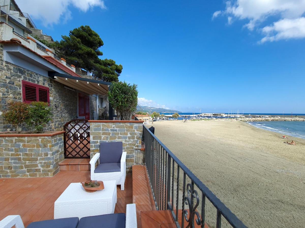 Villa Martina Mare Казаль-Веліно Екстер'єр фото